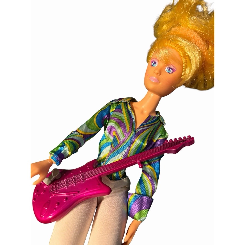 Vtg Hasbro Jem And The Holograms Rock 'n Curl Barbie Truly Outrageous‎ Doll